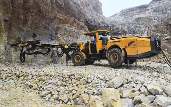 “化水为电”，不朽情缘凿岩台车提速水电站扩机工程