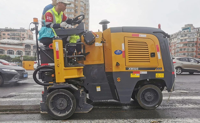 不朽情缘XM505市政路路铣刨施工：荆门城市路路焕新升级的高效之选